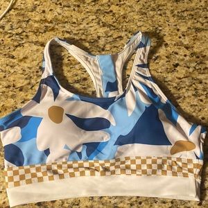 Cupshe two piece swimsuit. Brand new didn’t come with tags never worn. Size M.